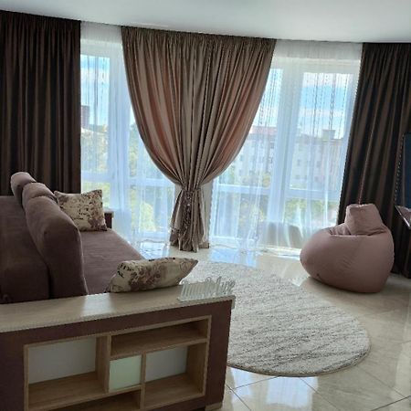 Zlata De Luxe Apartment Ivano-Frankivsk Luaran gambar