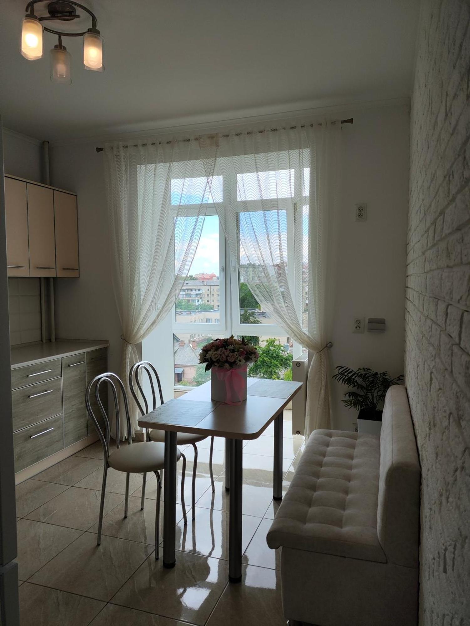 Zlata De Luxe Apartment Ivano-Frankivsk Luaran gambar